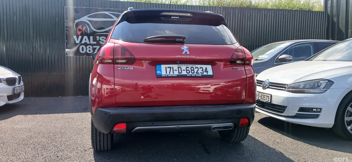 Peugeot 2008 SUV, Petrol, 2017, Red