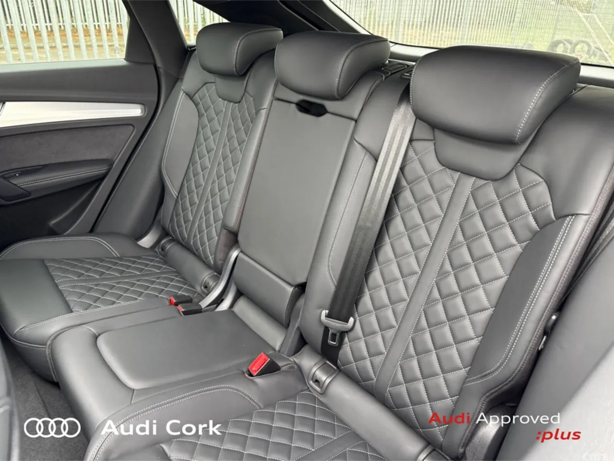 Audi Q5 Hatchback, Diesel, 2025, Silver