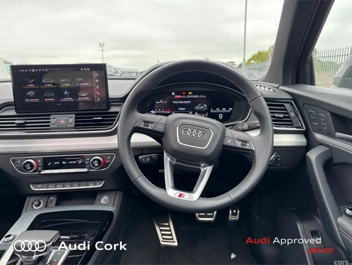 Audi Q5 Hatchback, Diesel, 2025, Silver