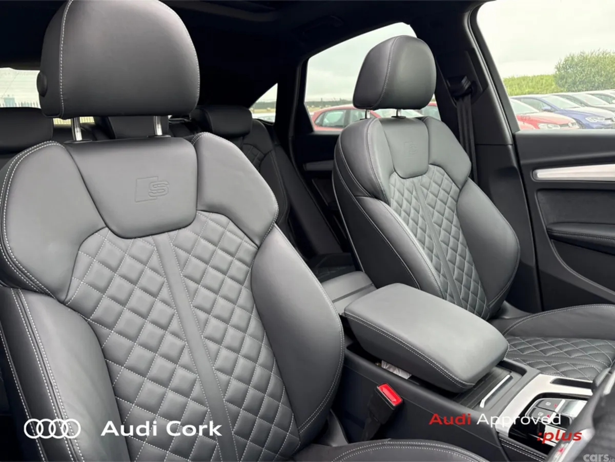 Audi Q5 Hatchback, Diesel, 2025, Silver