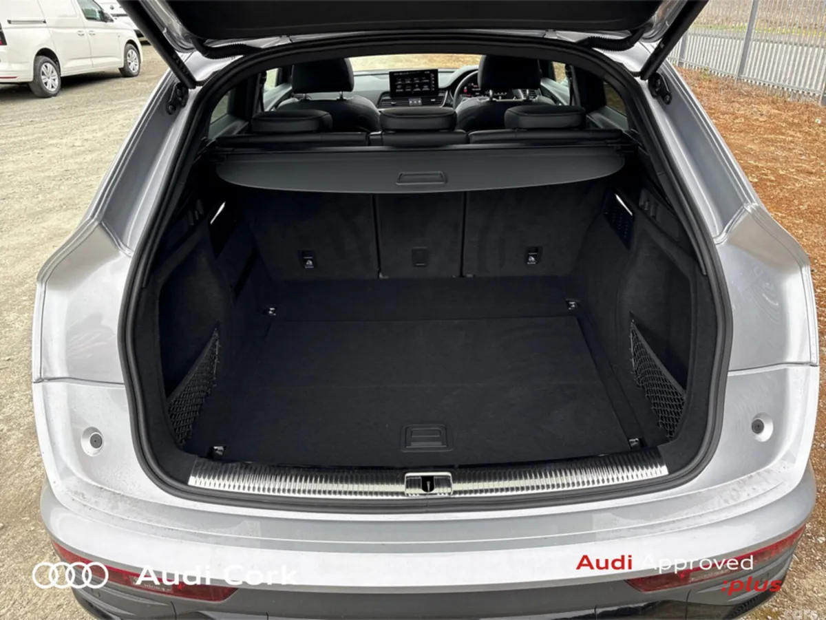 Audi Q5 Hatchback, Diesel, 2025, Silver