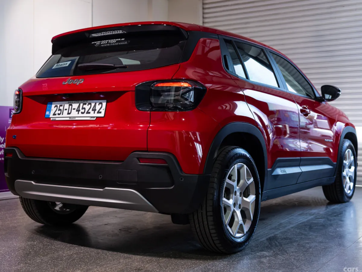 Jeep Avenger MPV, Electric, 2025, Red