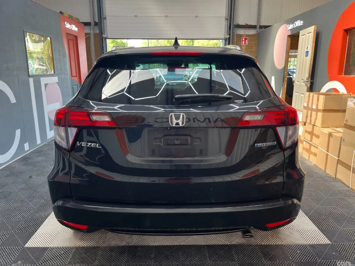 Honda Vezel SUV, Petrol Hybrid, 2018, Black