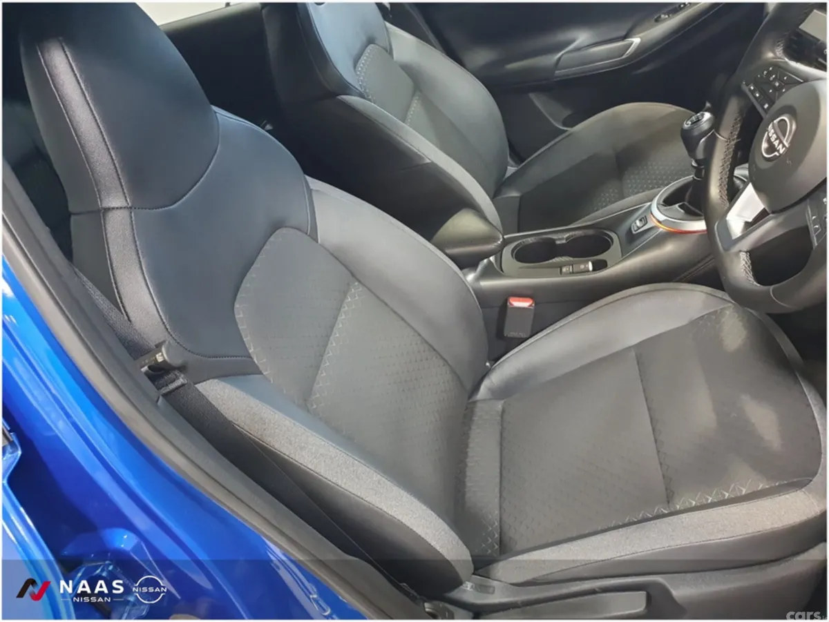 Nissan Juke MPV, Petrol, 2025, Blue