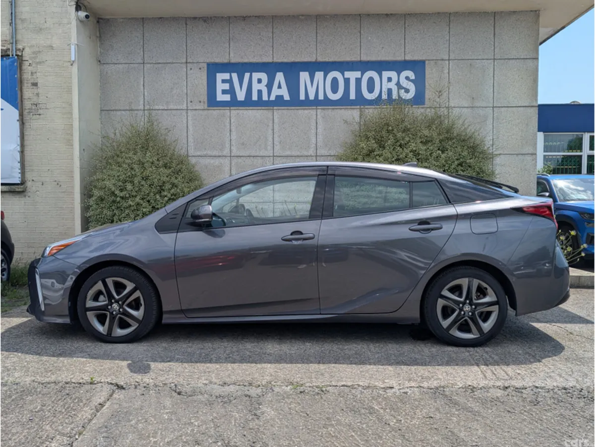 Toyota Prius Saloon, Petrol Hybrid, 2021, Grey