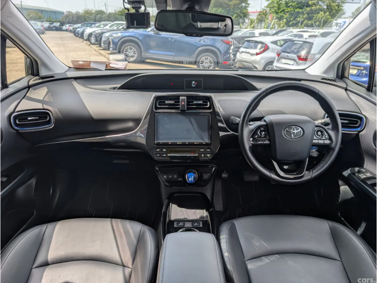 Toyota Prius Saloon, Petrol Hybrid, 2021, Grey
