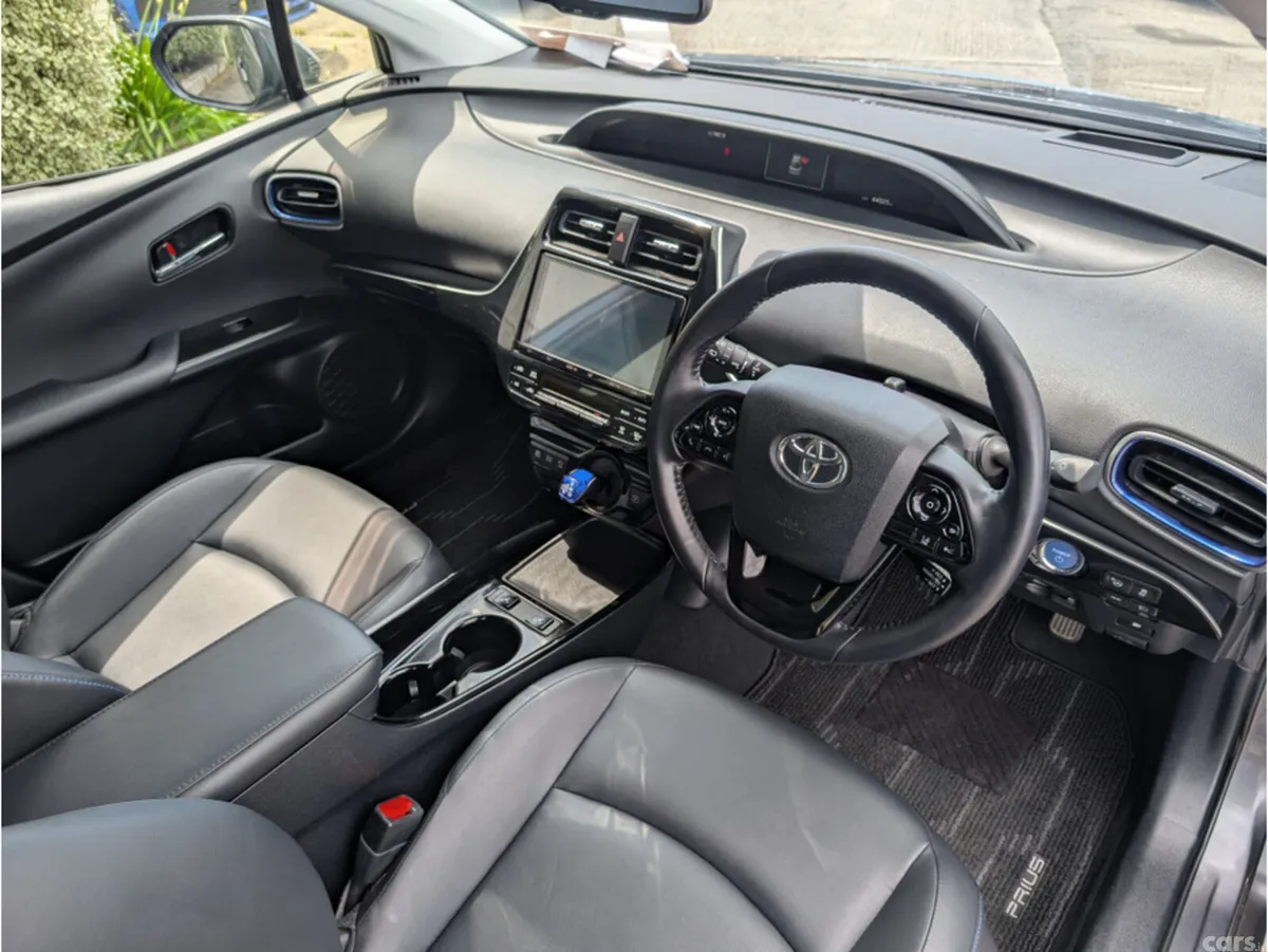 Toyota Prius Saloon, Petrol Hybrid, 2021, Grey