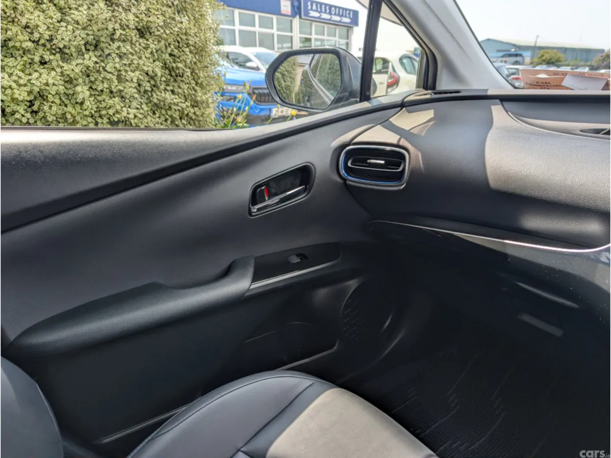 Toyota Prius Saloon, Petrol Hybrid, 2021, Grey
