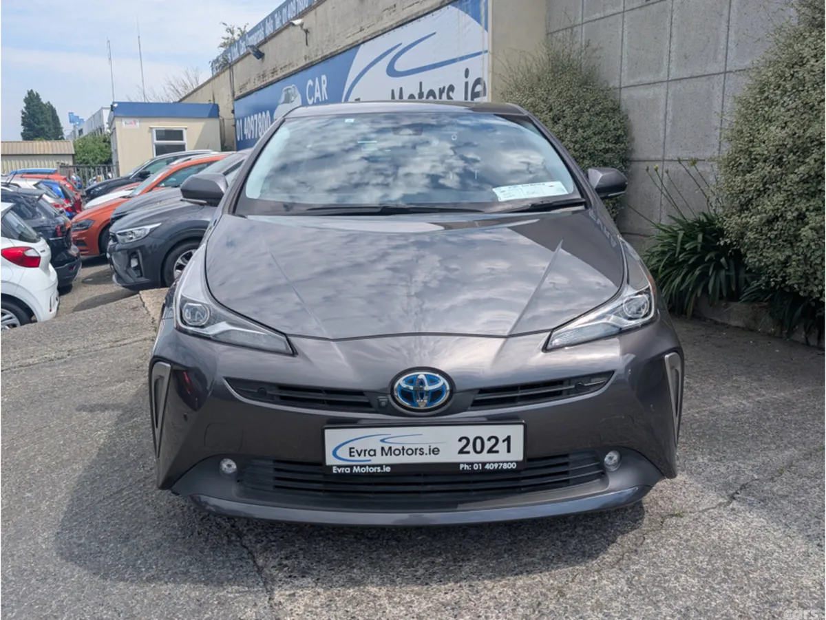 Toyota Prius Saloon, Petrol Hybrid, 2021, Grey
