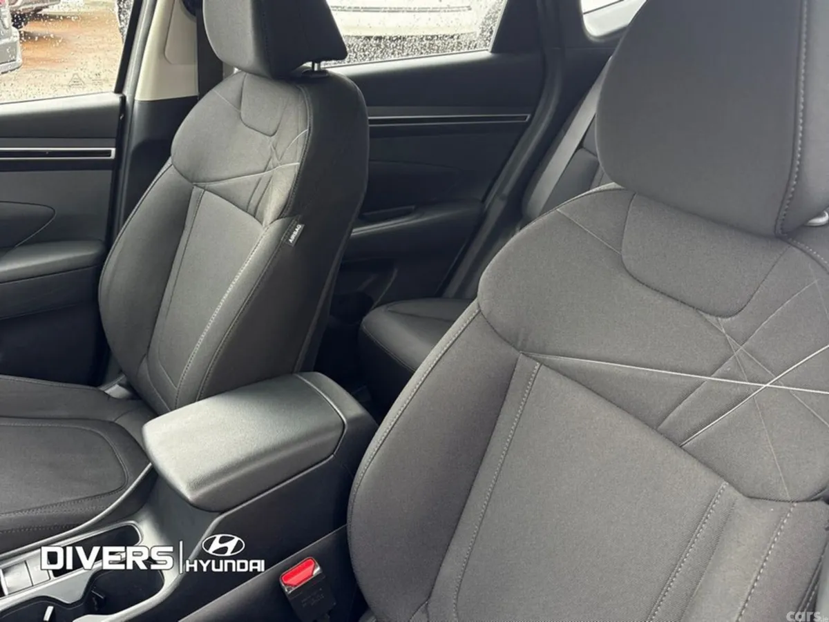 Hyundai Tucson MPV, Diesel, 2022, Brown