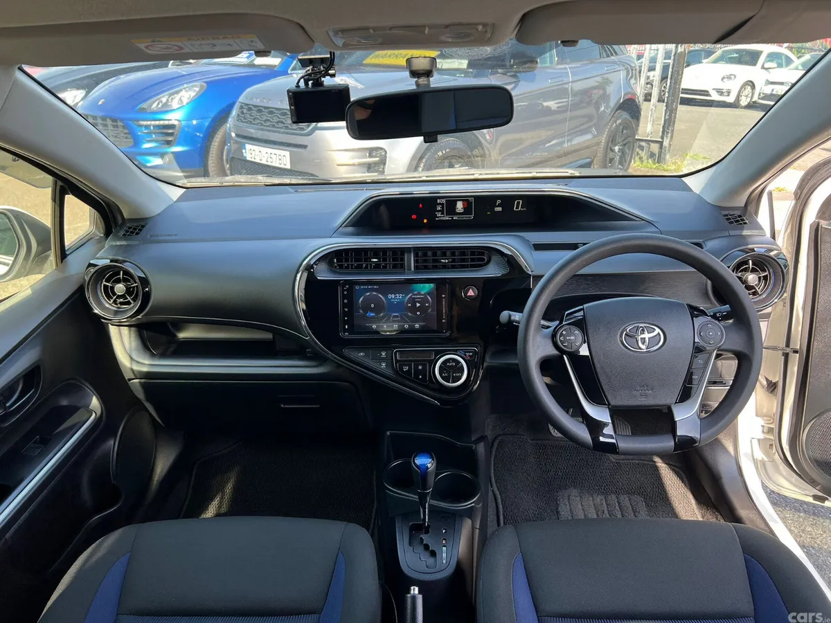 Toyota Aqua Hatchback, Petrol Hybrid, 2021, White