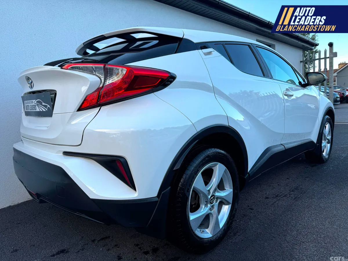 Toyota C-HR SUV, Petrol, 2017, White