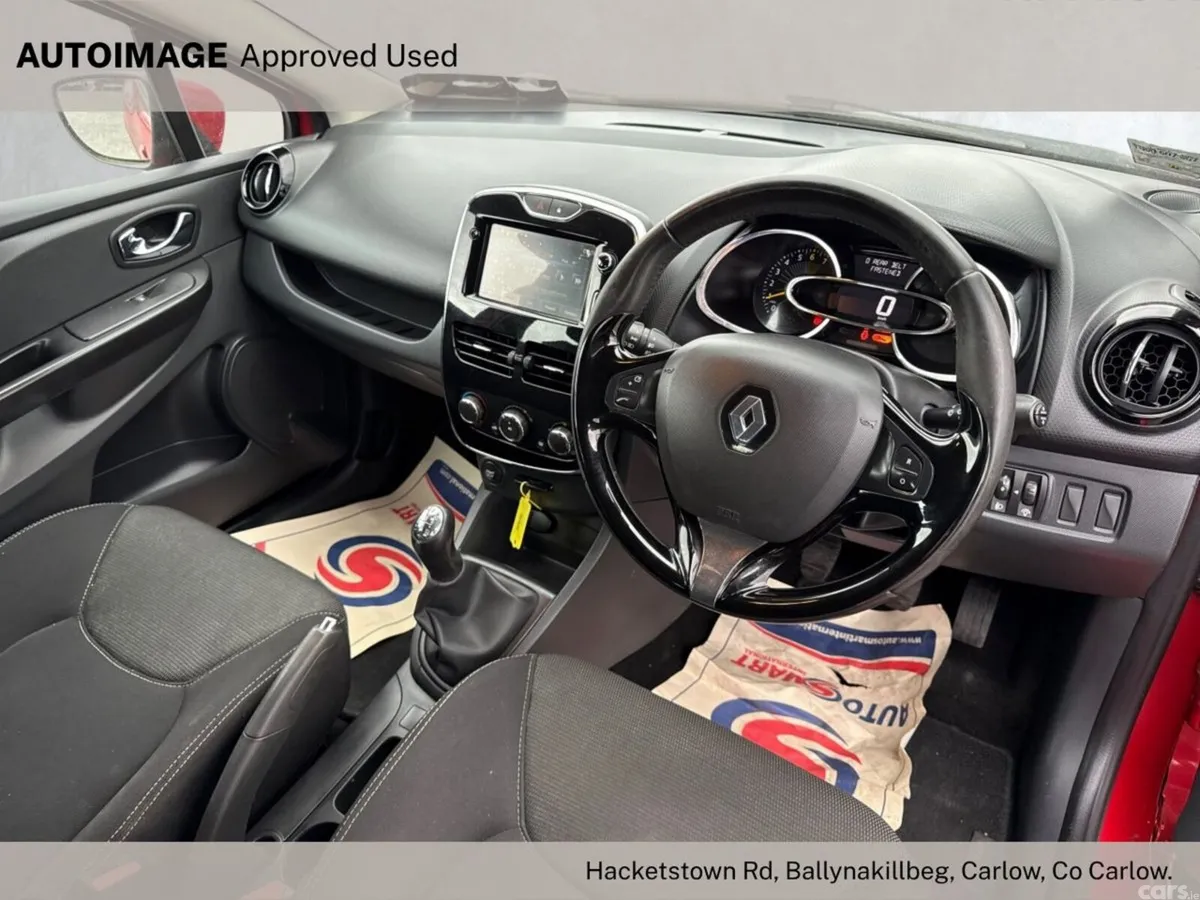 Renault Clio Hatchback, Petrol, 2014, Red