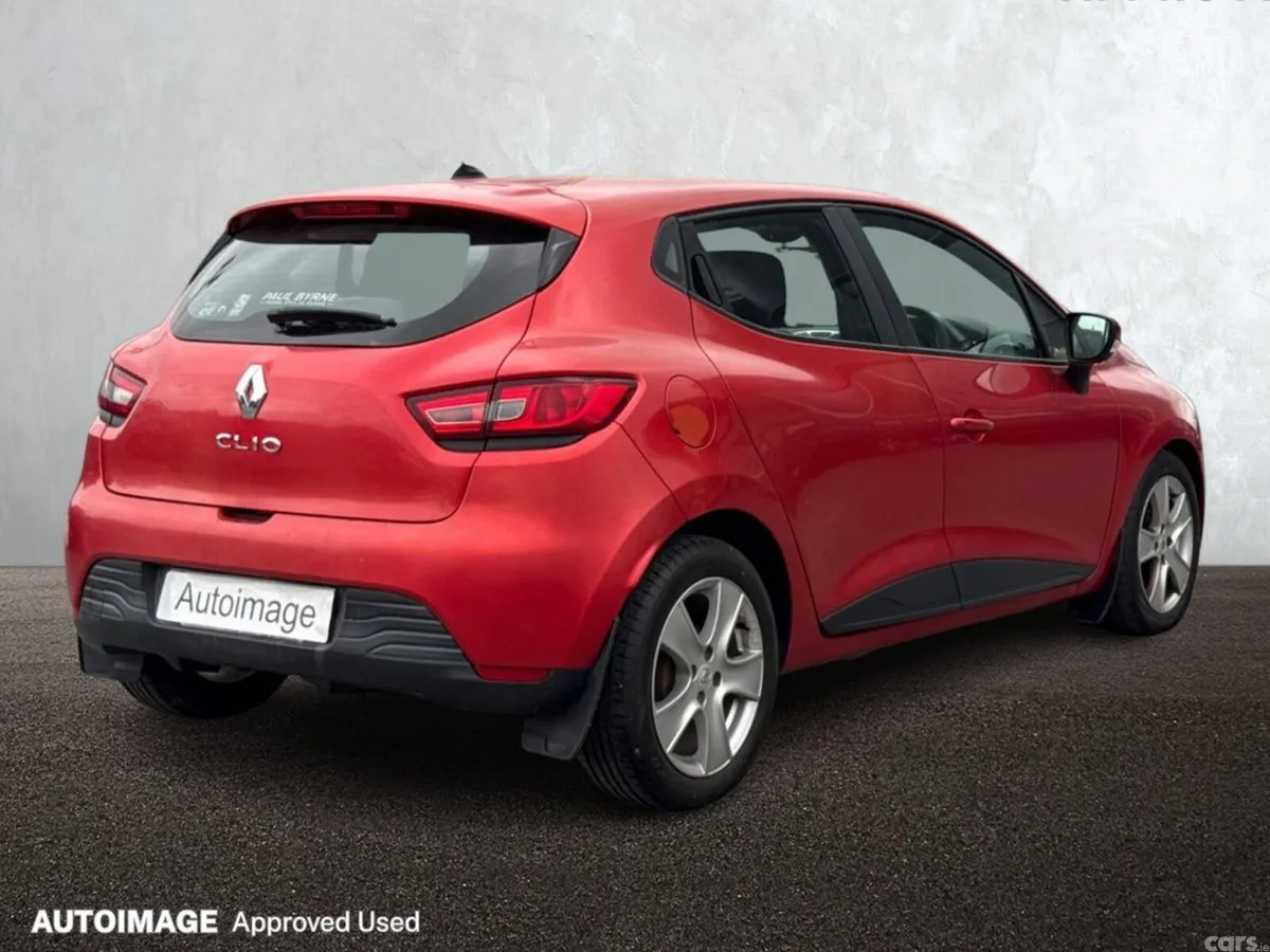 Renault Clio Hatchback, Petrol, 2014, Red