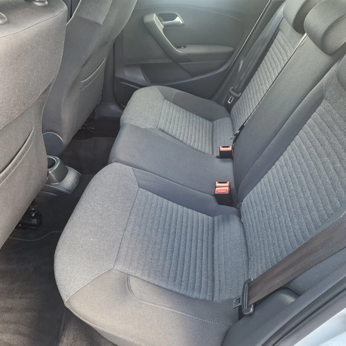 Volkswagen Polo Hatchback, Petrol, 2013, Silver