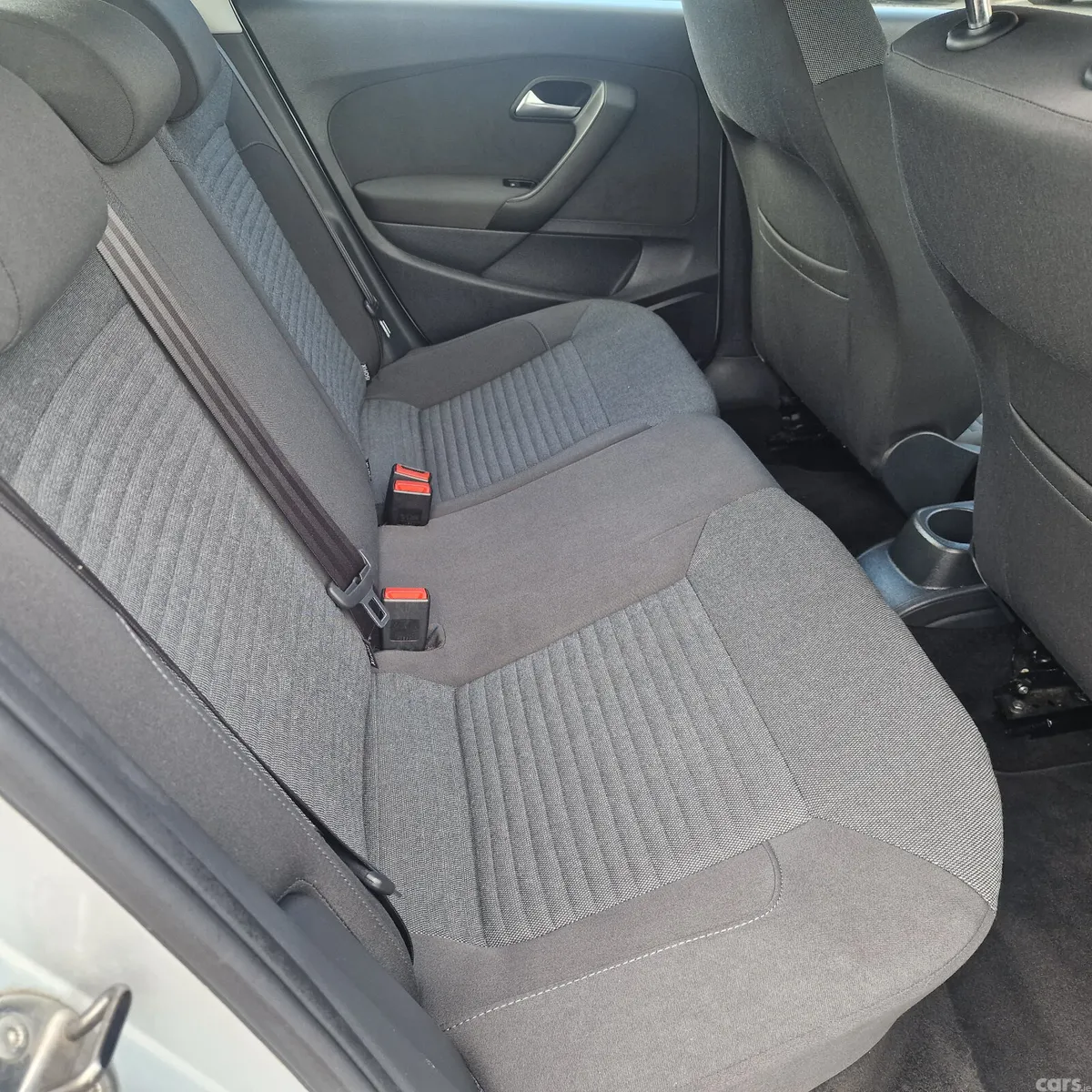 Volkswagen Polo Hatchback, Petrol, 2013, Silver