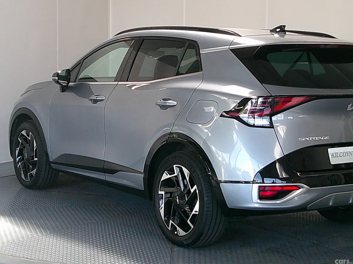 Kia Sportage SUV, Petrol Plug-in Hybrid, 2023, Silver