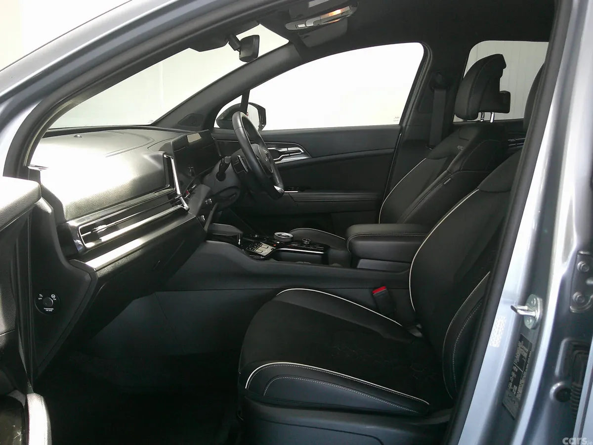 Kia Sportage SUV, Petrol Plug-in Hybrid, 2023, Silver