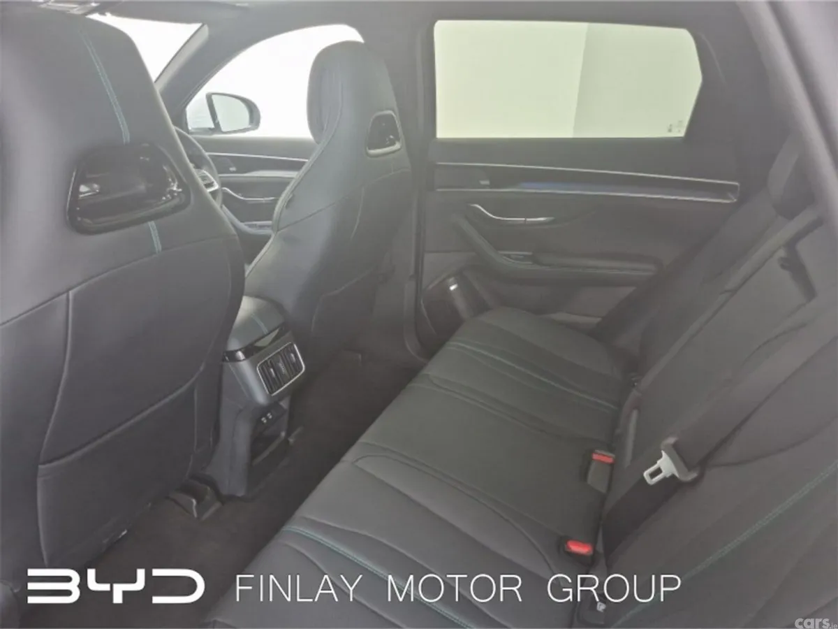 BYD SEAL U SUV, Petrol Plug-in Hybrid, 2026, White