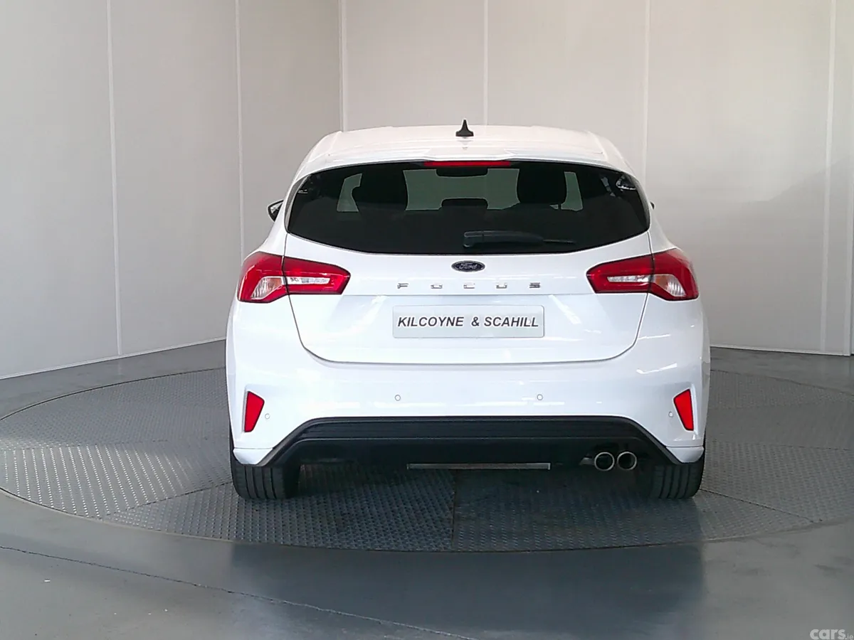 Ford Focus Hatchback, Diesel, 2021, White