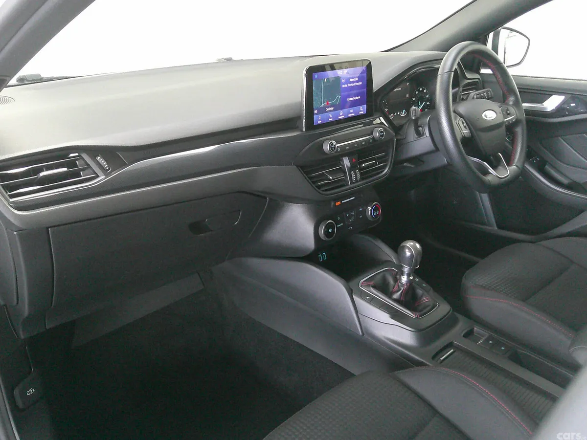 Ford Focus Hatchback, Diesel, 2021, White