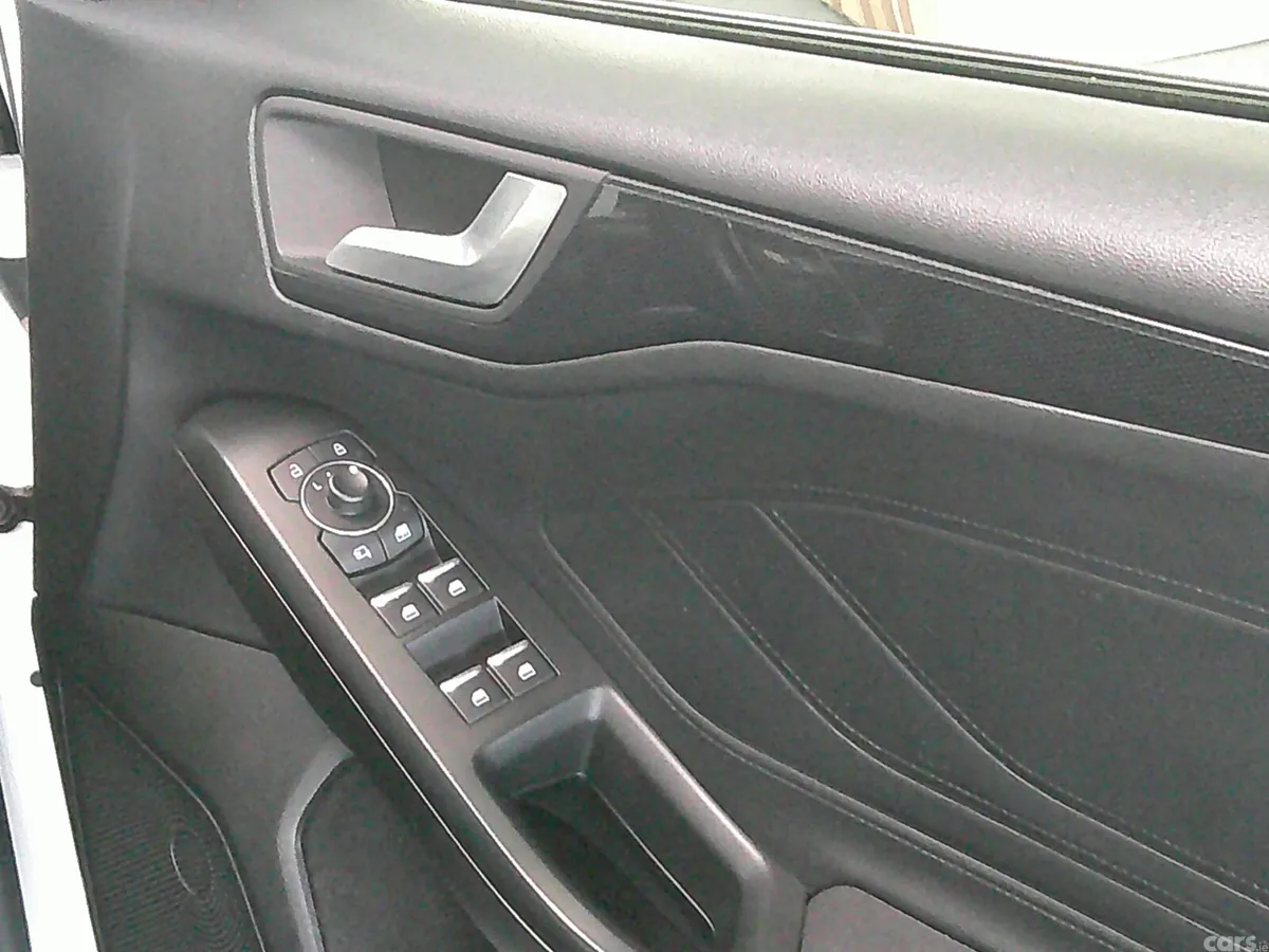 Ford Focus Hatchback, Diesel, 2021, White