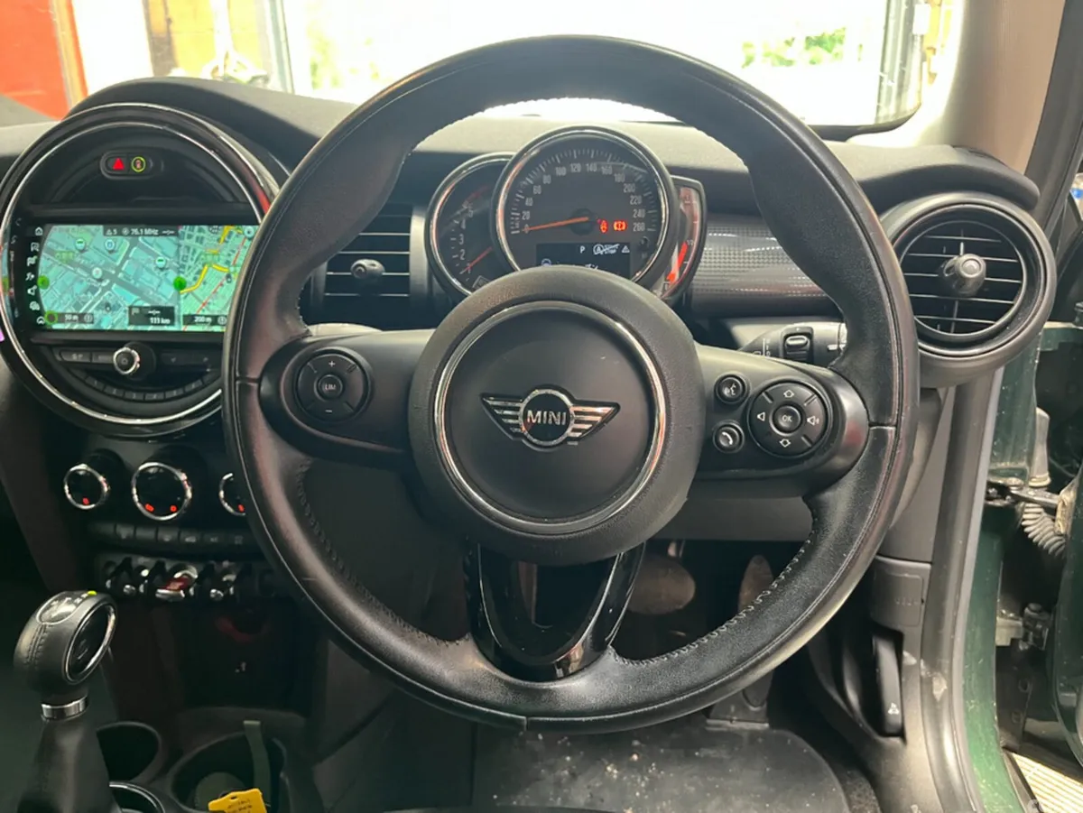 Mini Cooper Hatchback, Diesel, 2019, Green