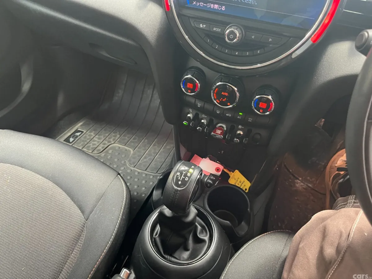 Mini Cooper Hatchback, Petrol, 2019, Beige
