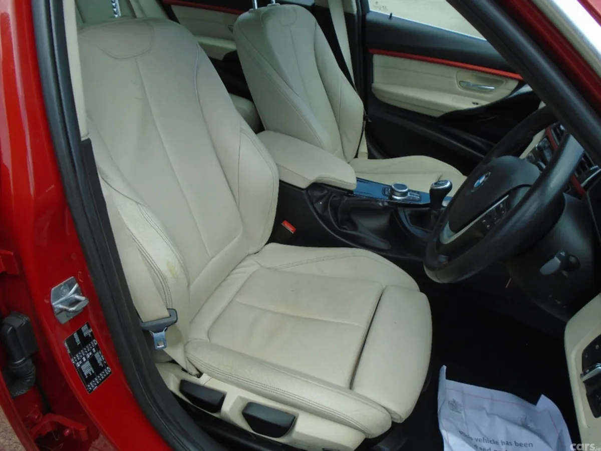 BMW 3-Series Saloon, Petrol, 2018, Red