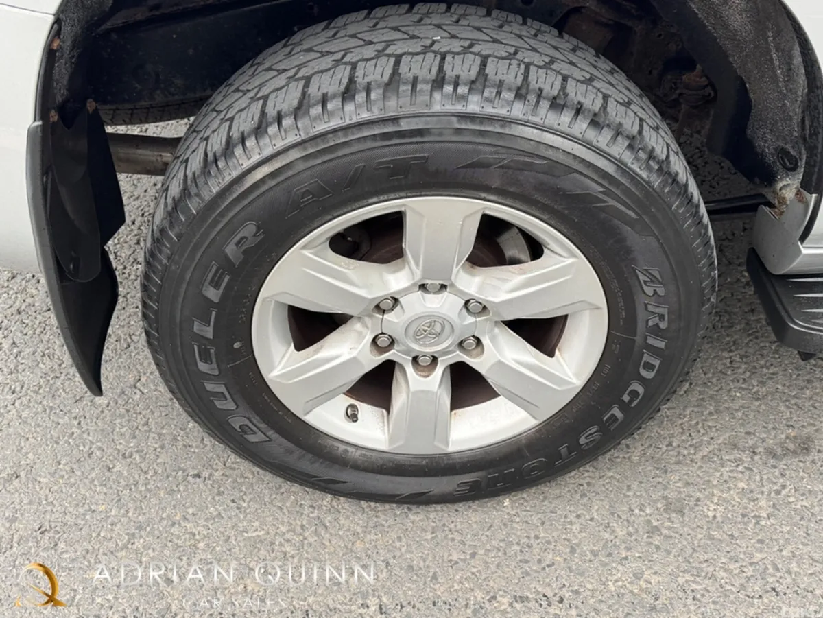 Toyota Land Cruiser SUV, Diesel, 2016, Silver