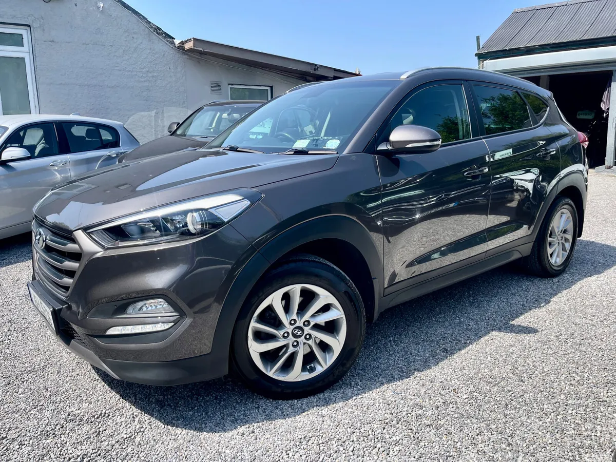 Hyundai Tucson SUV, Diesel, 2016, Bronze