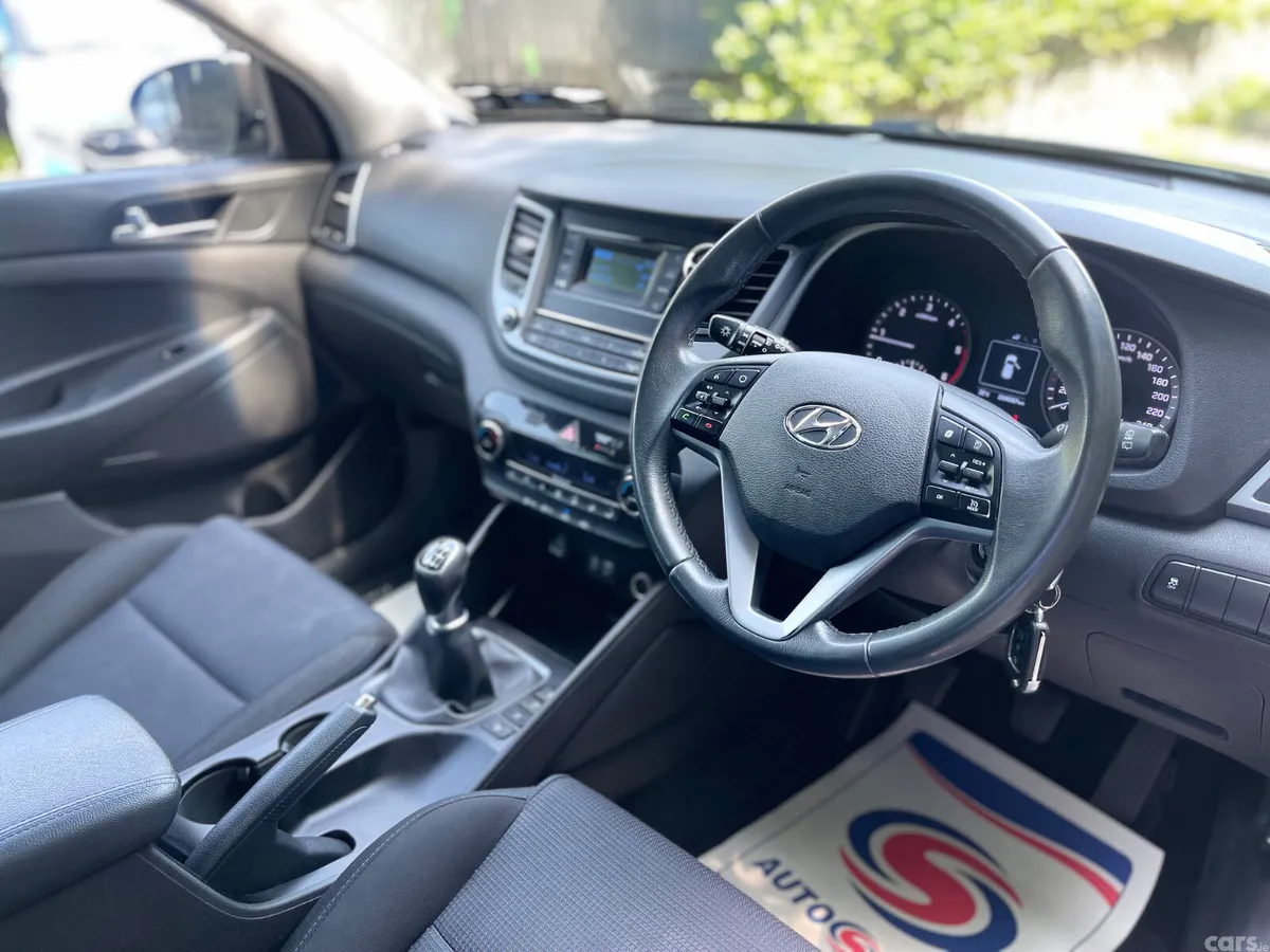 Hyundai Tucson SUV, Diesel, 2016, Bronze