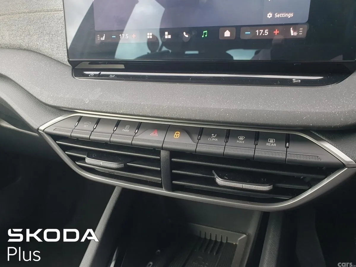 Skoda Octavia Estate, Diesel, 2025, White