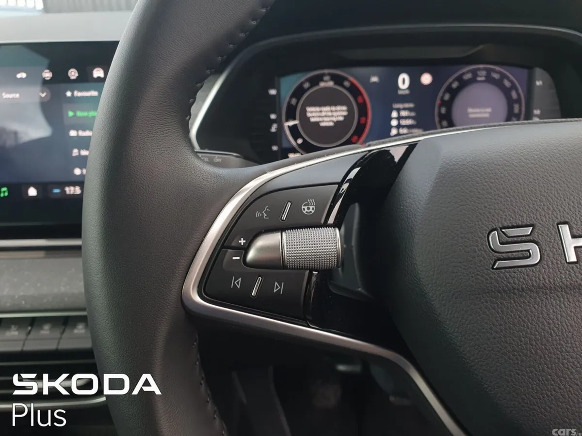 Skoda Octavia Estate, Diesel, 2025, White