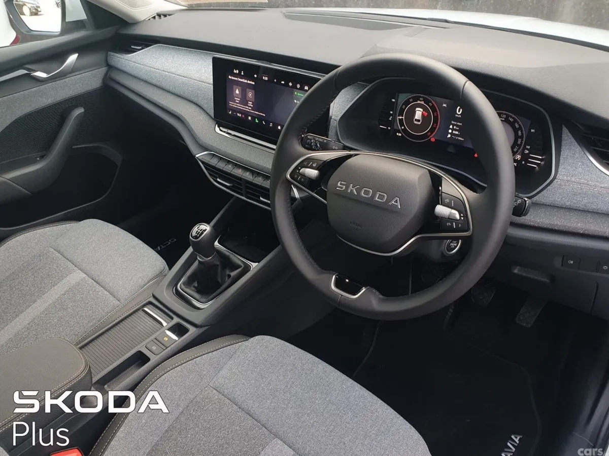 Skoda Octavia Estate, Diesel, 2025, White