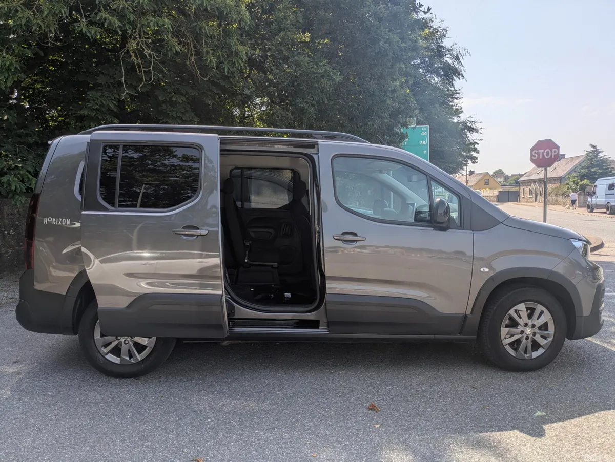 Peugeot Rifter MPV, Diesel, 2023, Grey