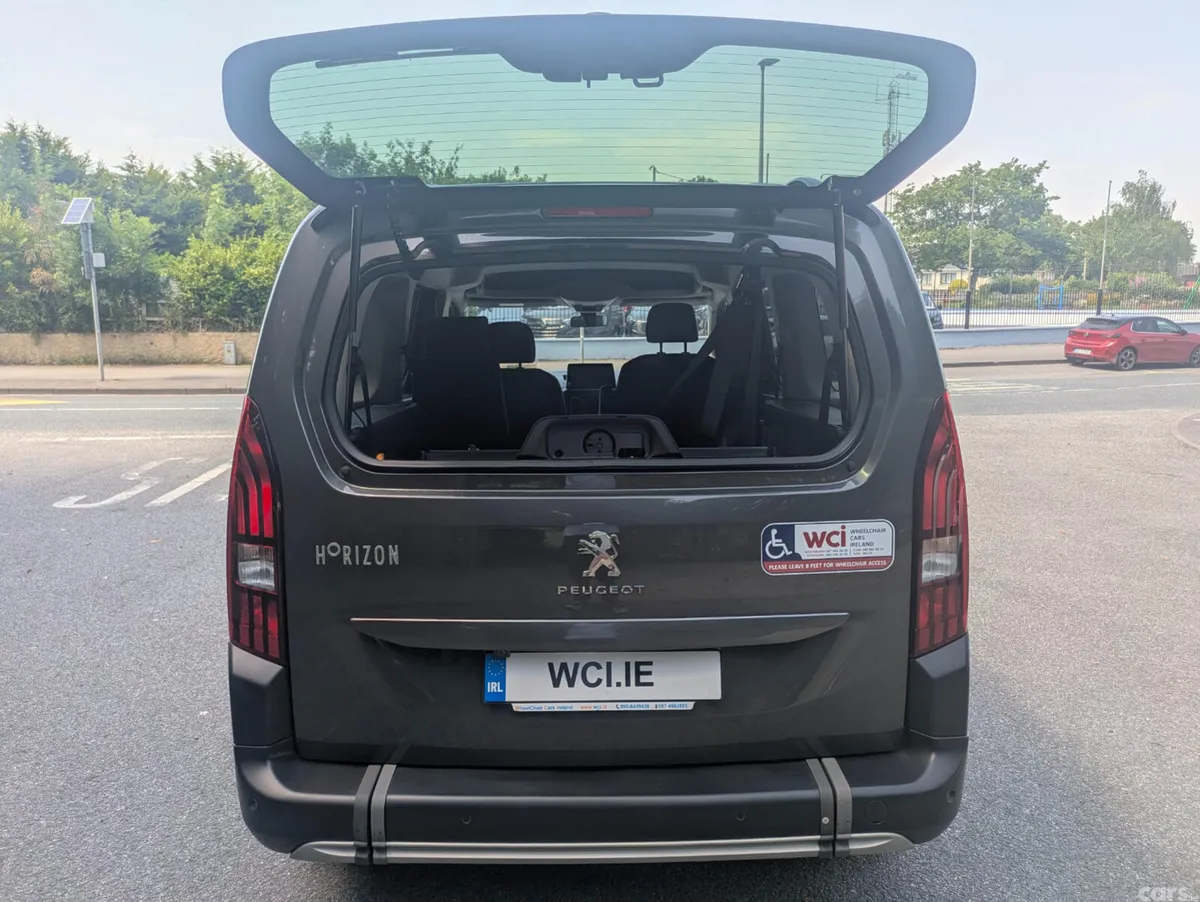 Peugeot Rifter MPV, Diesel, 2023, Grey