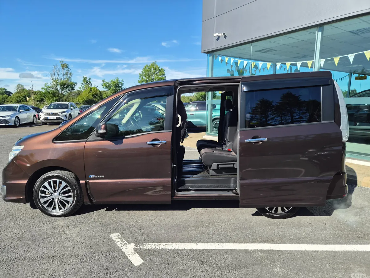 Nissan Serena MPV, Petrol Hybrid, 2015, Brown