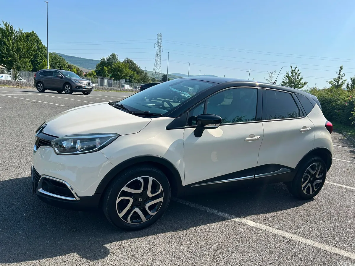 Renault Captur Hatchback, Petrol, 2016, Beige