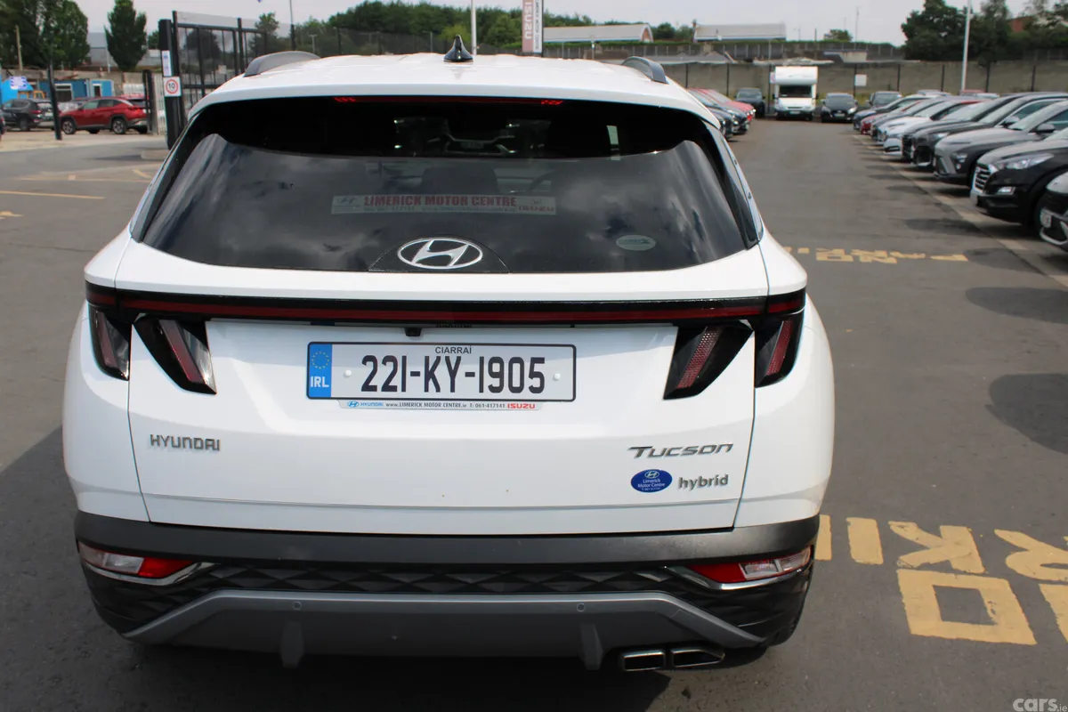 Hyundai Tucson SUV, Petrol Hybrid, 2022, White