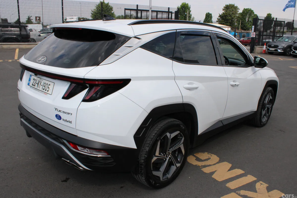 Hyundai Tucson SUV, Petrol Hybrid, 2022, White