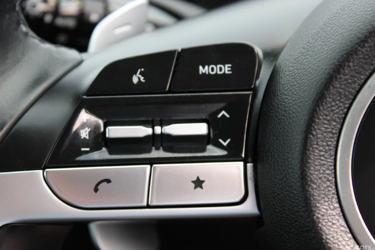 Hyundai Tucson SUV, Petrol Hybrid, 2022, White