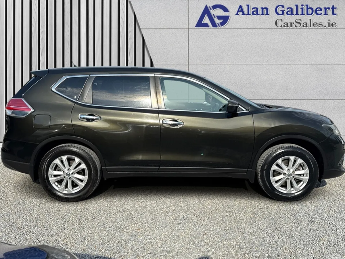 Nissan X-Trail Estate, Diesel, 2017, Green