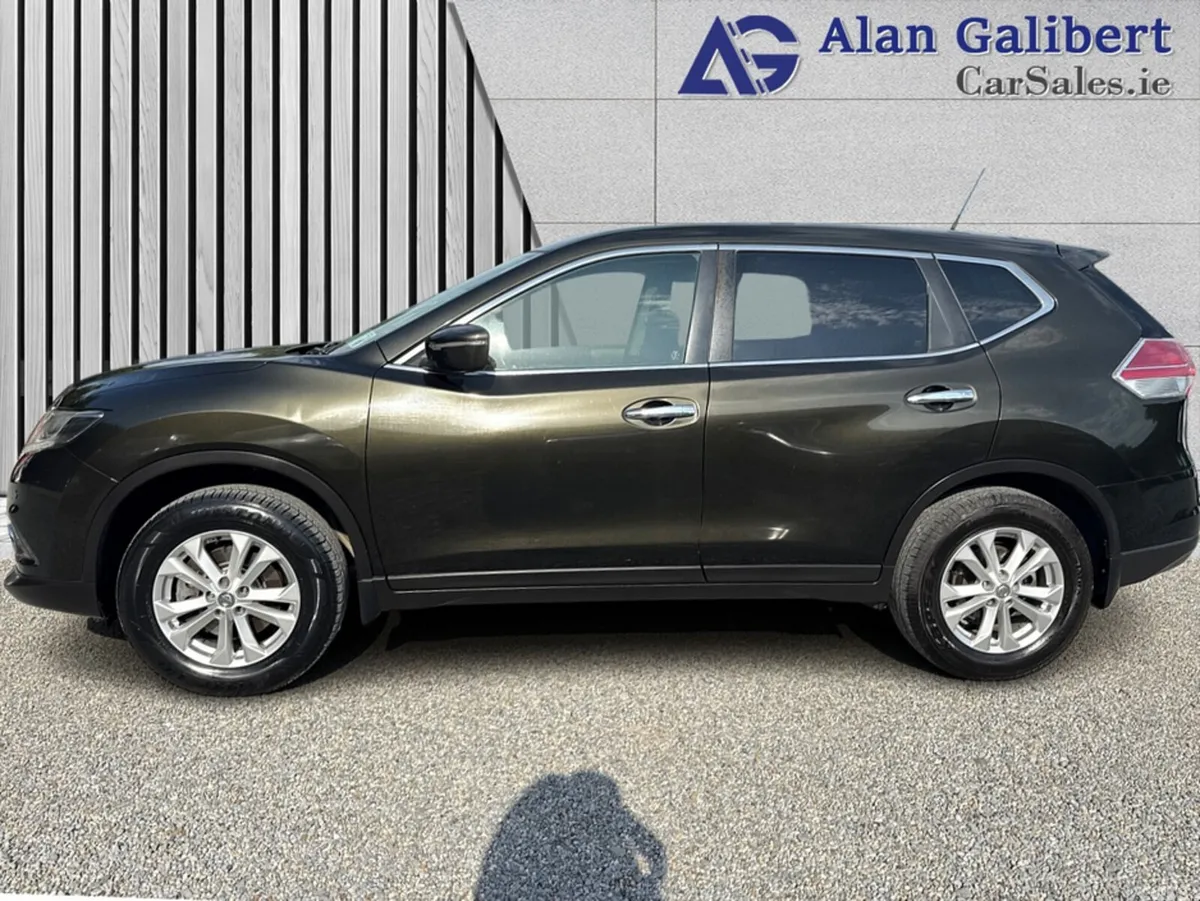 Nissan X-Trail Estate, Diesel, 2017, Green