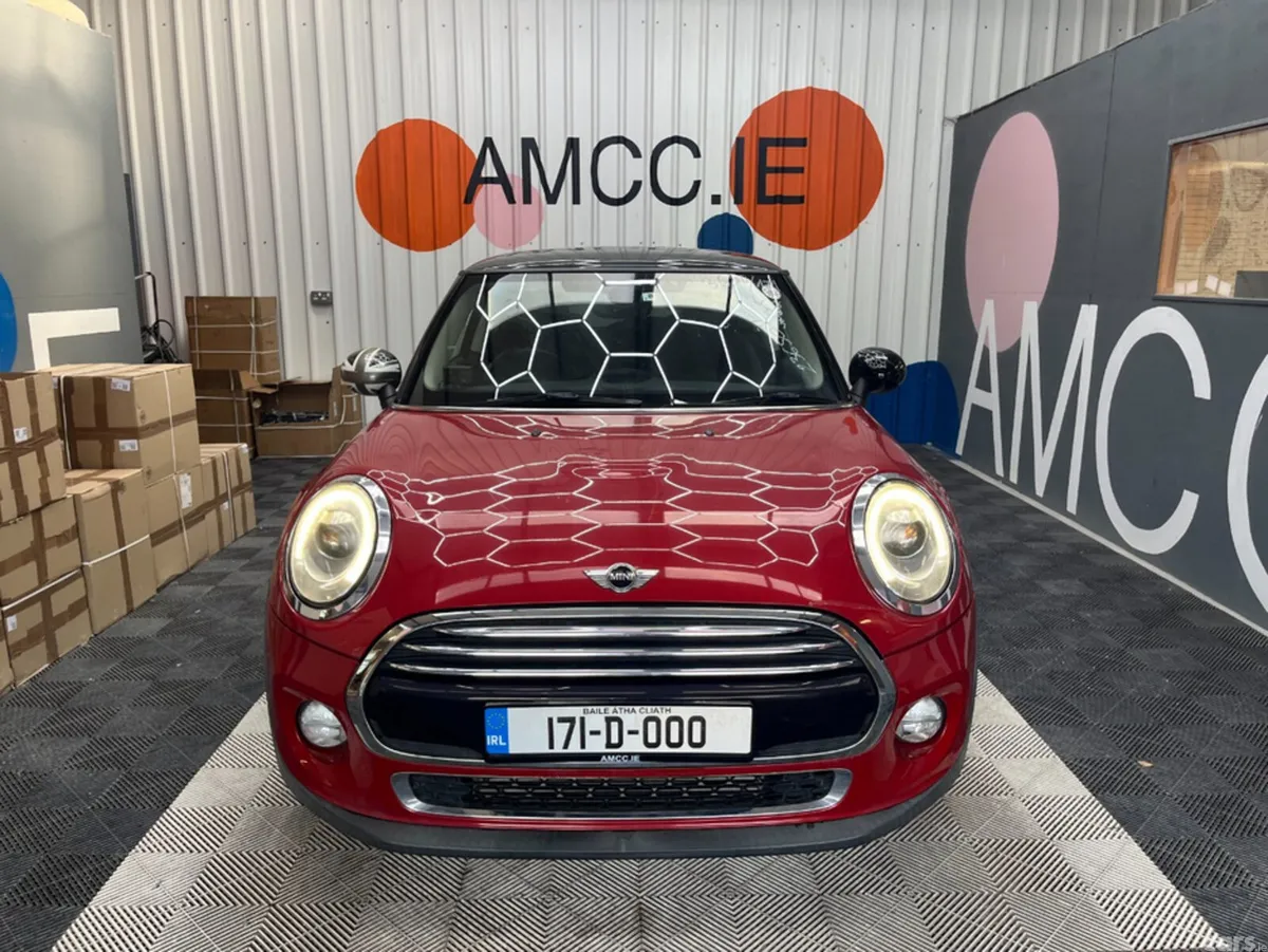 Mini Cooper Hatchback, Diesel, 2017, Red