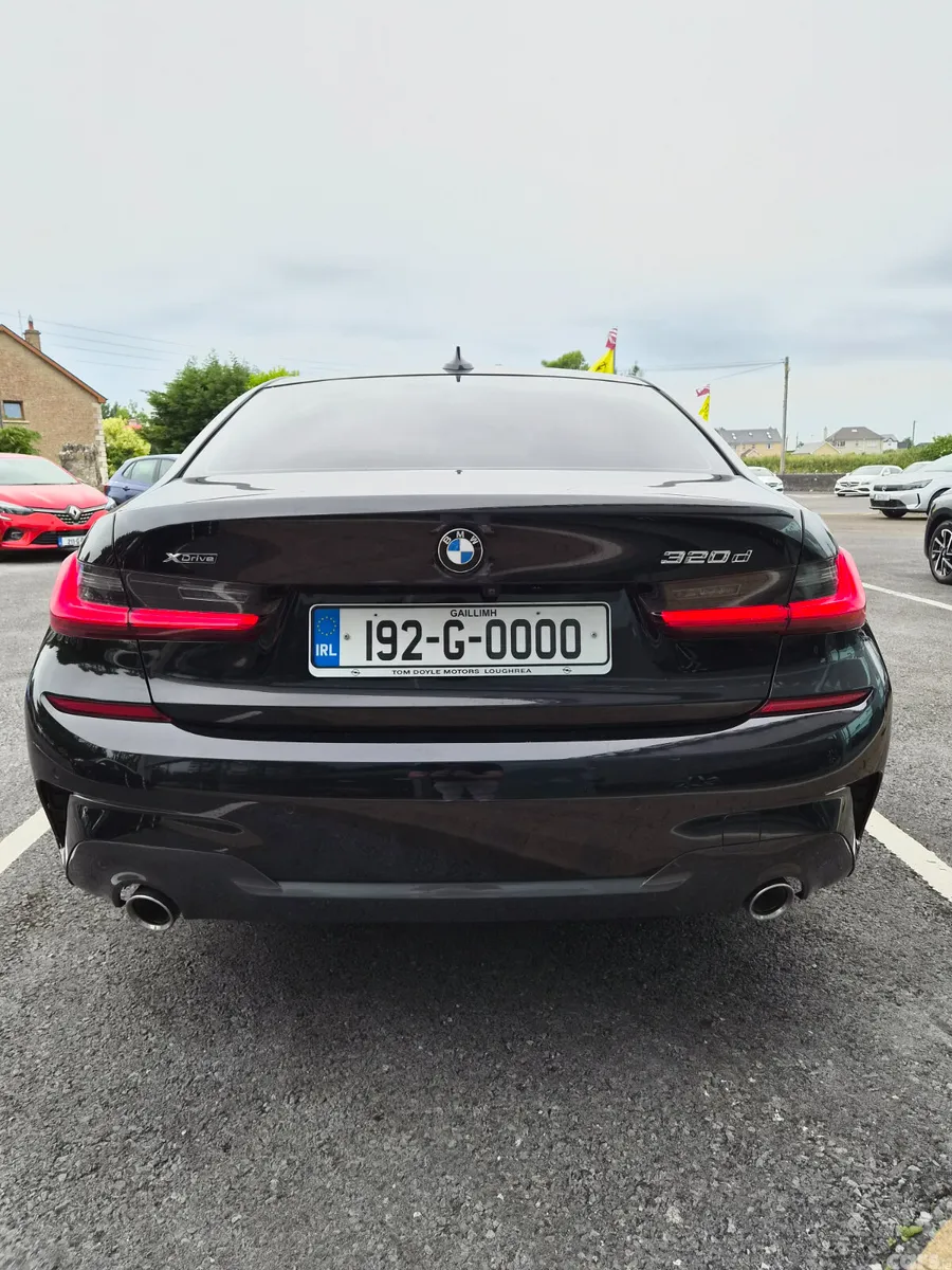 BMW 3-Series Saloon, Diesel, 2019, Black