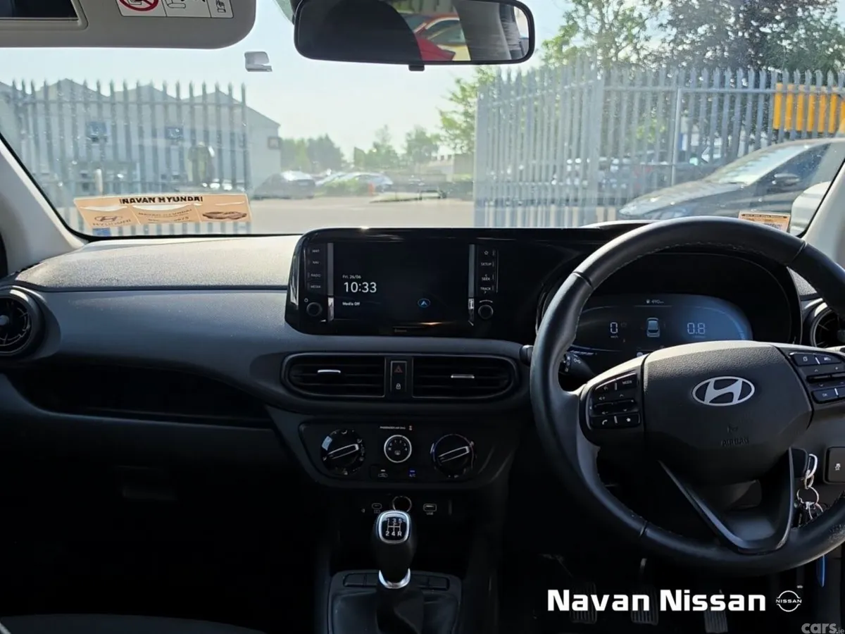 Hyundai i10 Hatchback, Petrol, 2025, White