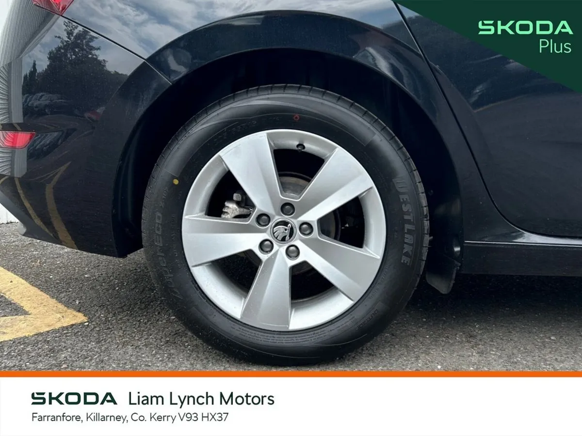 Skoda Scala Hatchback, Petrol, 2023, Black