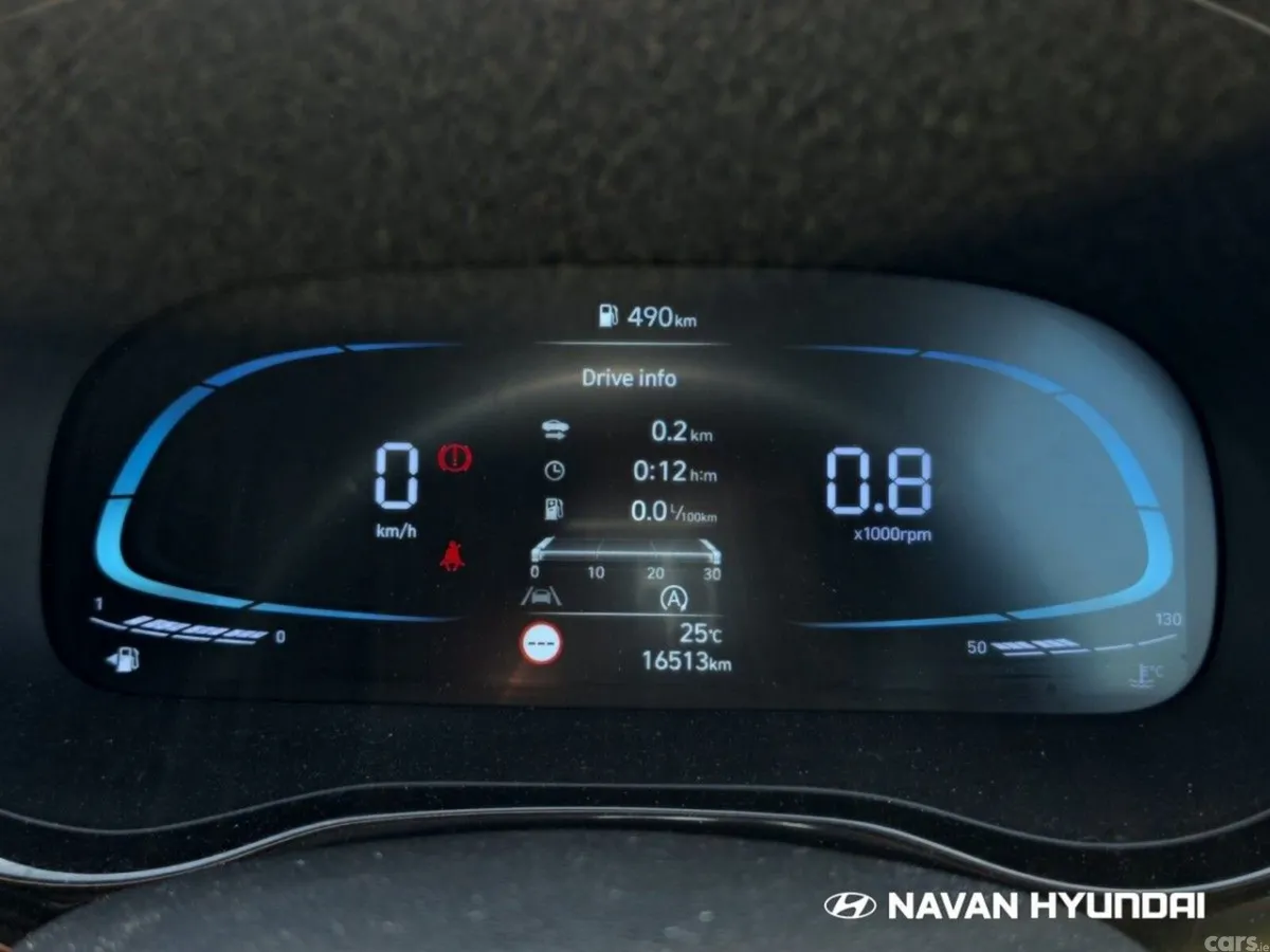 Hyundai i10 Hatchback, Petrol, 2025, White
