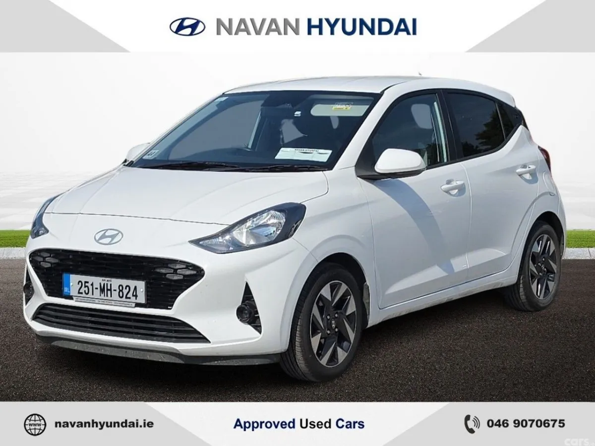 Hyundai i10 Hatchback, Petrol, 2025, White